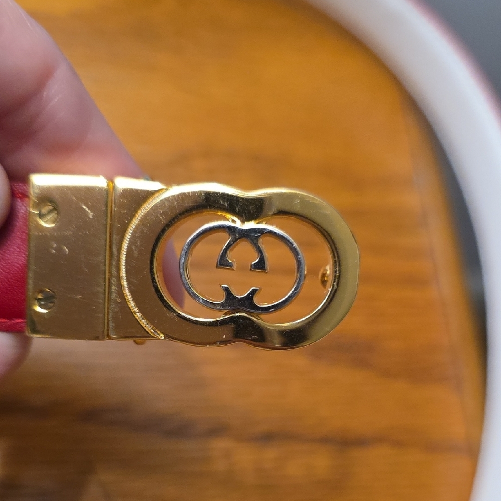 Gucci Women's Vintage Red Leather Belt (Size 70/28) - Picture 2 of 11